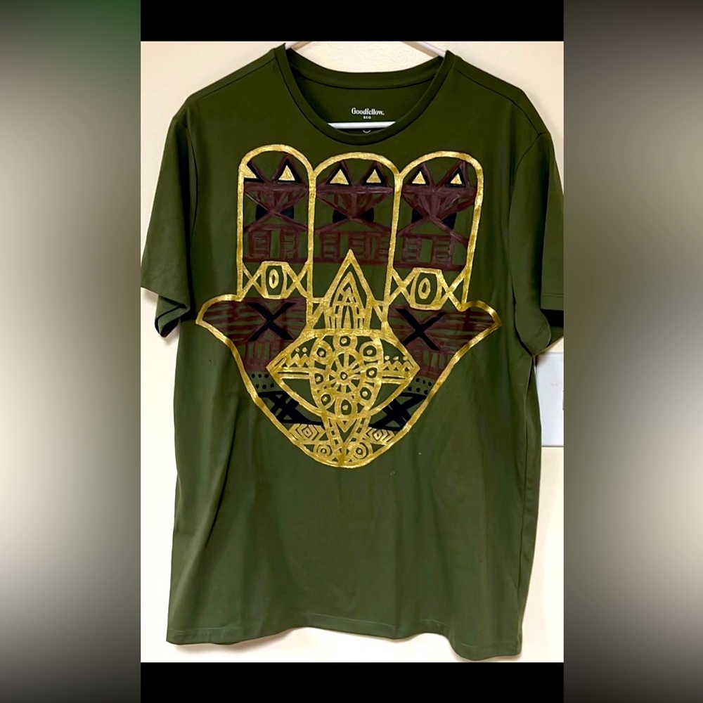 Army green Hamsa Tee